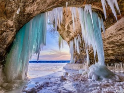 Sople, Stany Zjednoczone, Grand Island Ice Caves, Jaskinia lodowa, Michigan, Zima