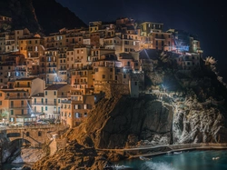 Domy, Skały, Morze, Włochy, Cinque Terre, Manarola, Miasto nocą