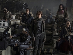 Felicity Jones, Łotr 1. Gwiezdne wojny – historie, Film, Rogue One: A Star Wars Story